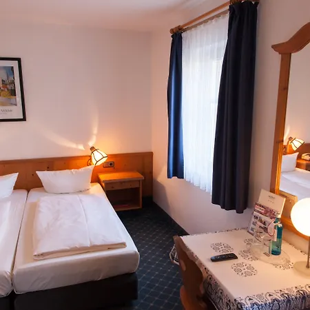 Akzent Schranne 3*