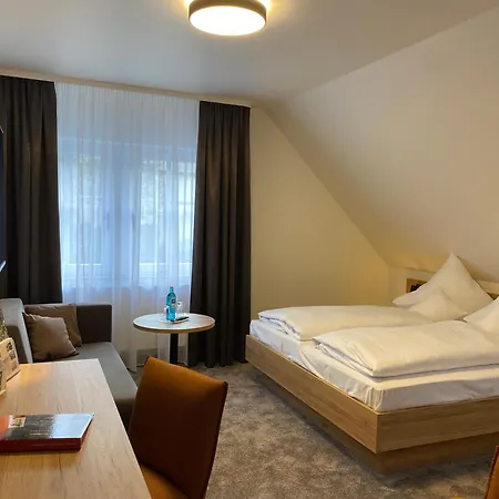 Akzent Schranne Готель 3*